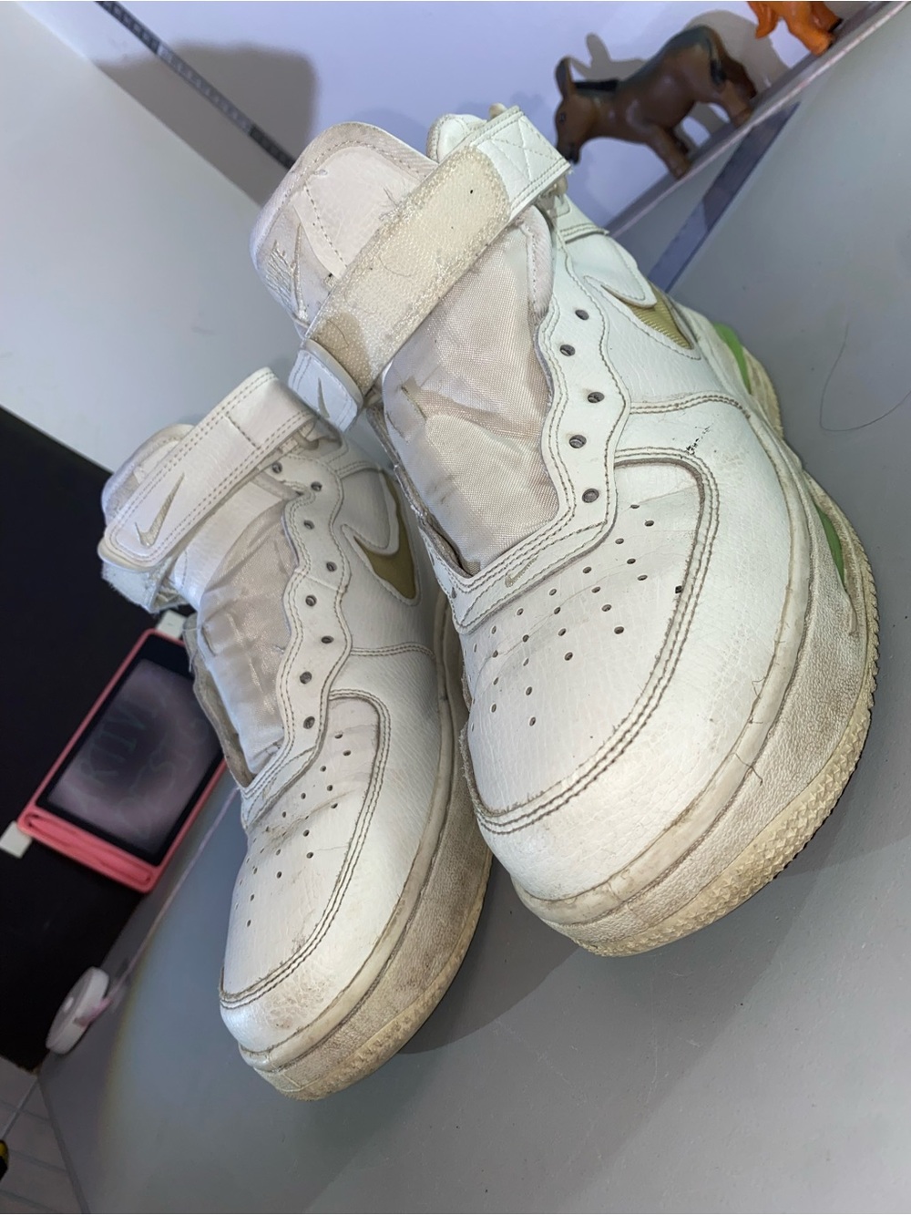 FB1374-100 Nike Air Force 1 Mid Evo Sail Lime Blast Coconut Milk 9US (Men's) - Picture 9 of 16